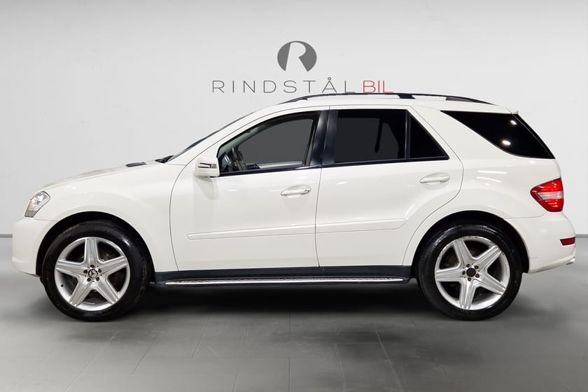 Bild 4 av Mercedes-Benz ML 350 CDI 4MATIC 231 HK AUT 4M AMG DRAG TAKLUCKA 21"