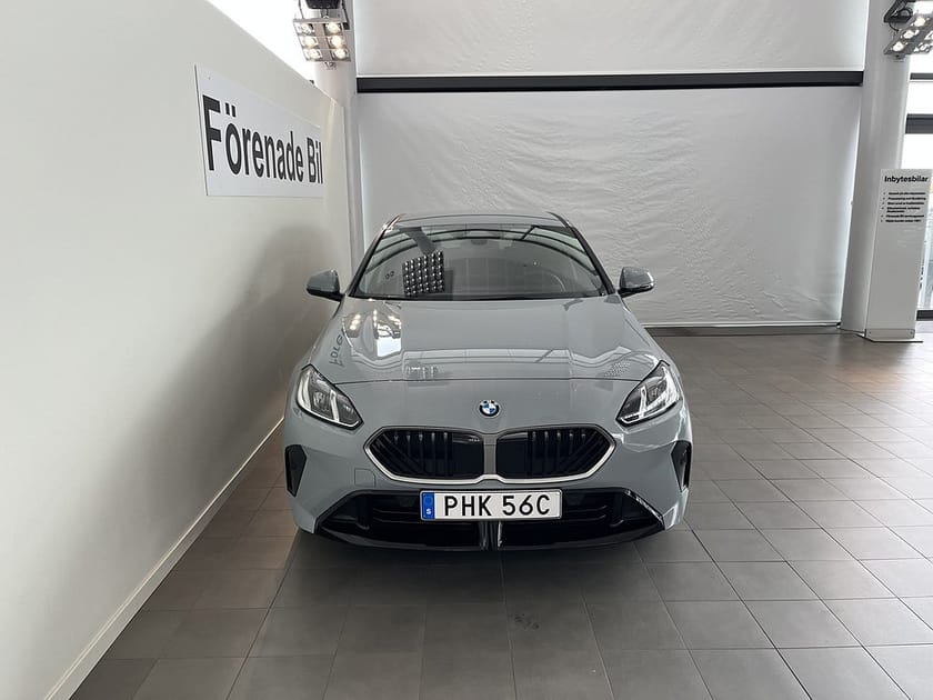 Bild 2 av BMW 120 4,95 ränta M Sport ParkAssist Rattvärme Aut Backkamera