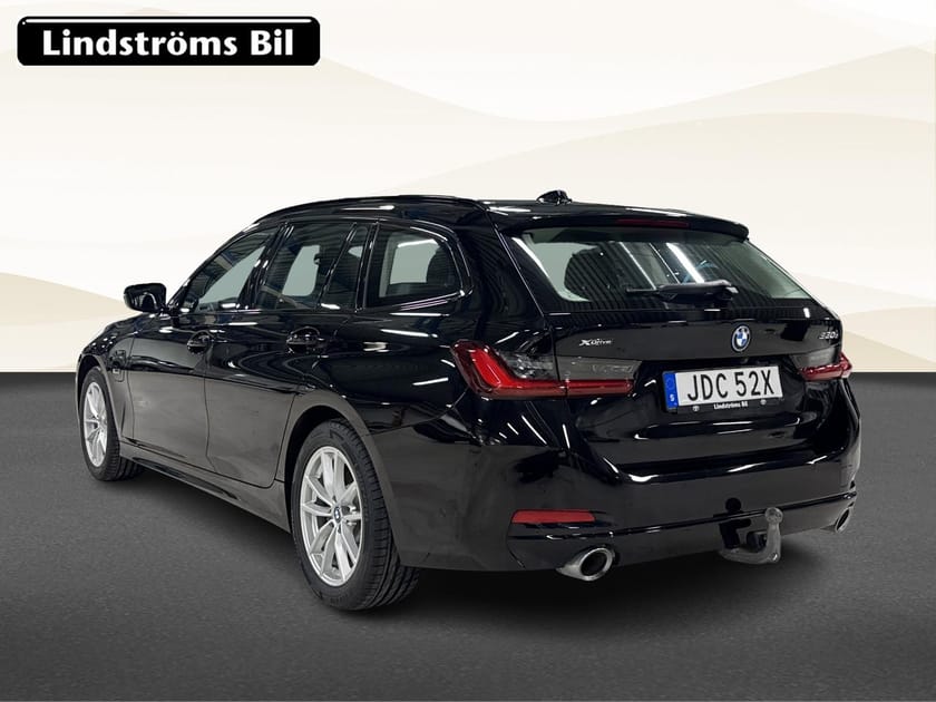 Bild 4 av BMW 330e xDrive Touring Plug In Hybrid