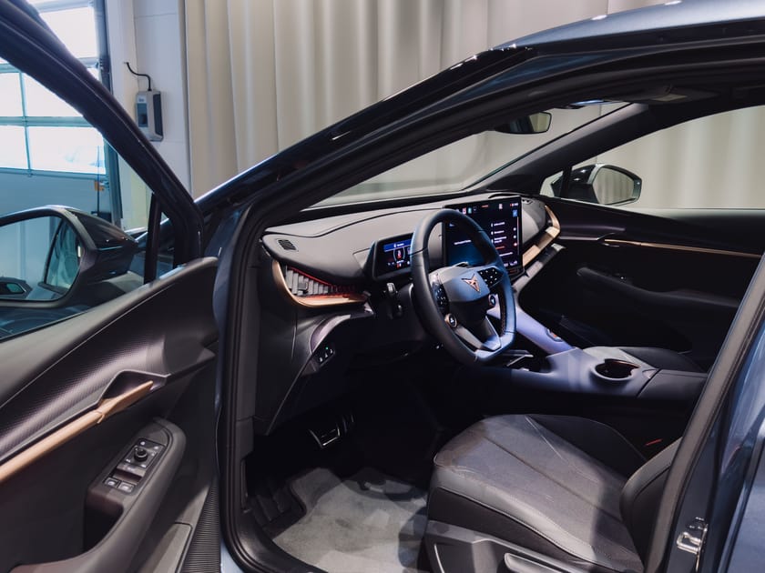 Bild 4 av CUPRA Tavascan Swedish Edition 77kWh 286hk *Privatleasing*