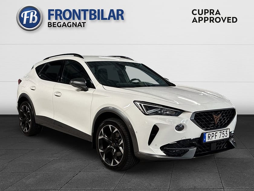 Bild 1 av CUPRA Formentor 1.5TSI/B-kamera/El-Drag/Full Link/Ambient Light/19"