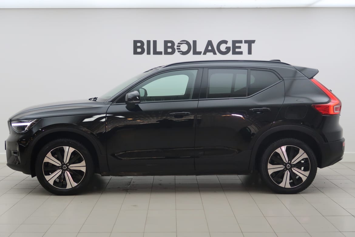 Volvo XC40 2023 - miniatyr 2