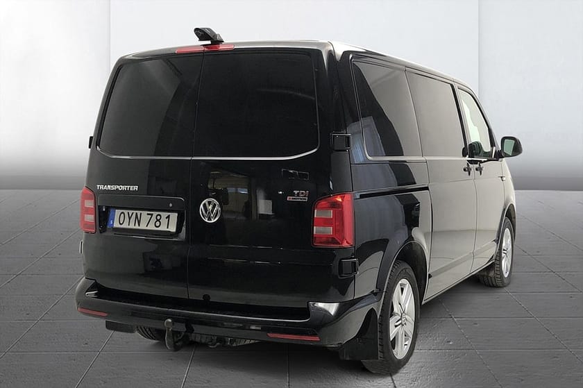 Bild 3 av Volkswagen Transporter T30 L1H1 2.0 TDI 4M Aut Komfortpkt 3-sits Drag Navi Värmare