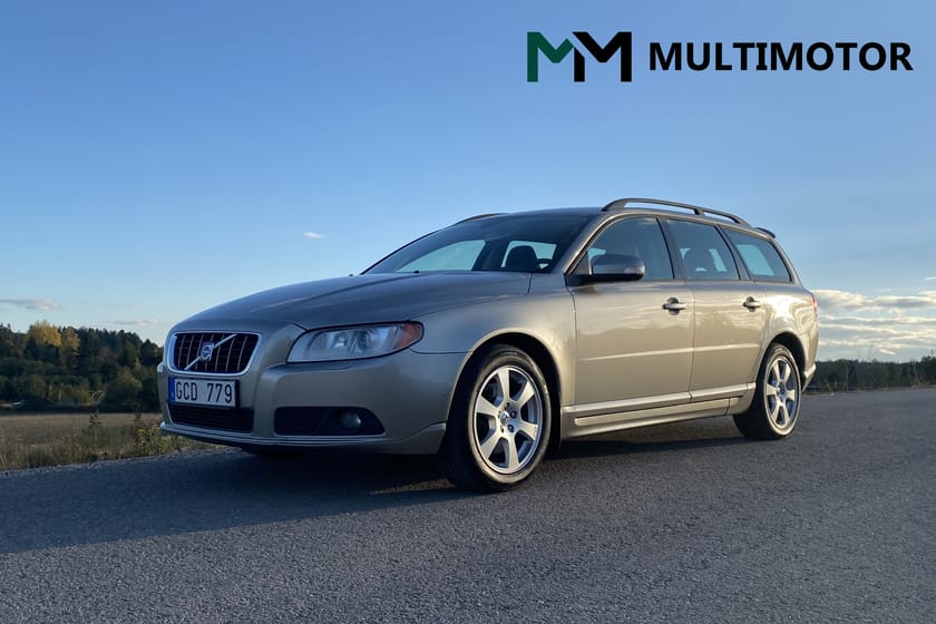 Bild 1 av Volvo V70 2.5T | Ny Serv | Ny Kamrem | Drag