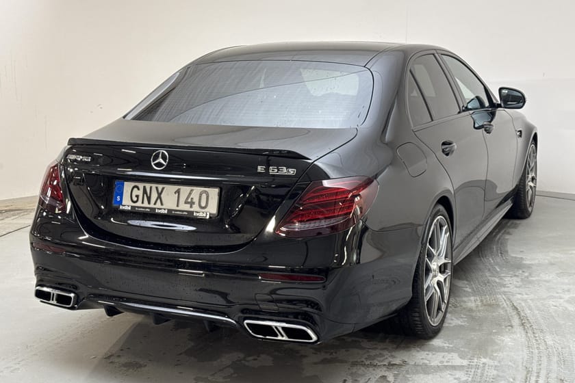 Bild 3 av Mercedes-Benz AMG E 63 S 4MATIC+ 4MATIC Sedan 612hk Panorama, Burmester