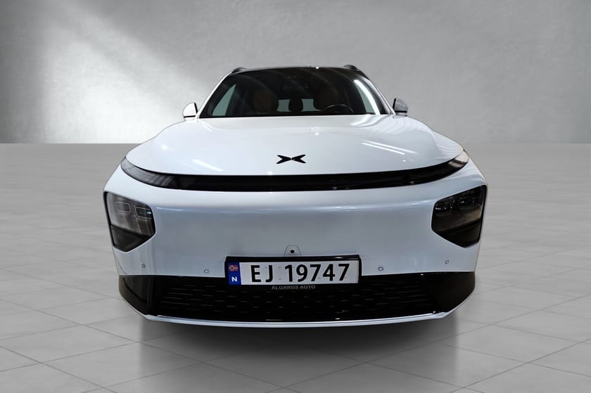 Bilde 2 av XPENG G9 Performance LR 4WD TOPPMODELL-PREMIUM & AUDIO PACK-KROK