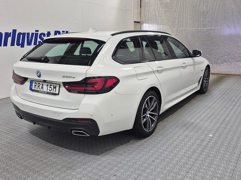 Bild 4 av BMW 530e Touring M-SPORT Plug in 292HK Läder