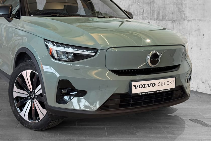 Bilde 2 av Volvo XC40 Recharge Twin motor Ultimate | H.Feste | Navi | Kamera | V.pumpe