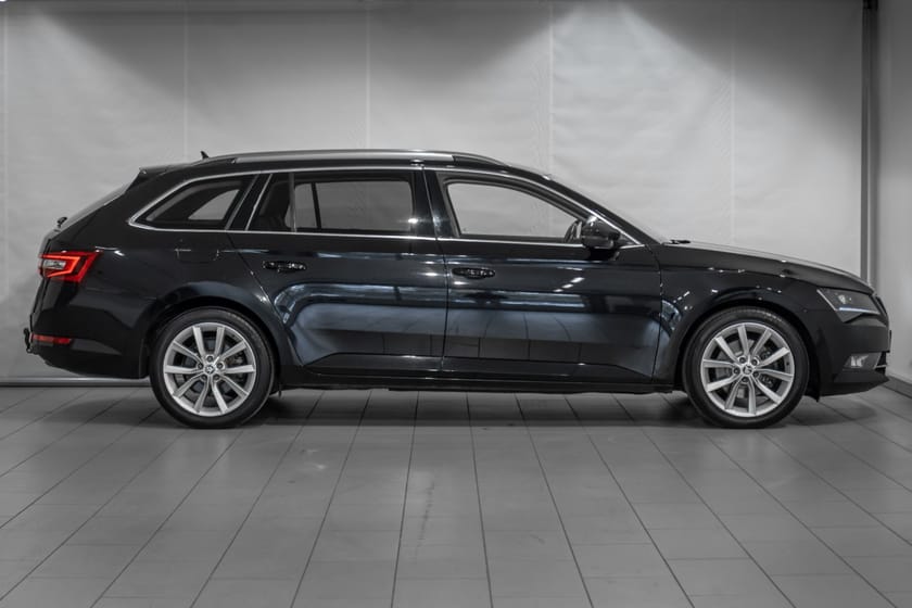Bilde 3 av Škoda Superb Stasjonsvogn Style 190 TDI DSG 4x4
