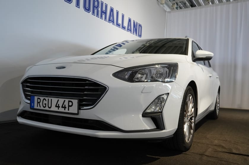 Bild 2 av Ford Focus Kombi - Titanium, Kamera, CarPlay MM!
