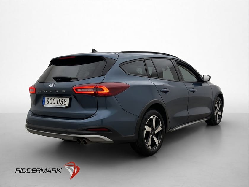 Bild 4 av Ford Focus Active Kombi 1.0 EcoBoost Hybrid Kamera Rattvärme MOMS