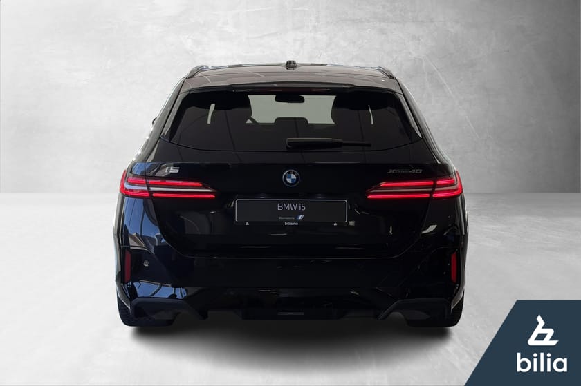 Bilde 3 av BMW i5 xDrive40 Touring xDrive40|M Sport|Adpt.demp|Comf.acc|H.feste|Pano|B&W++