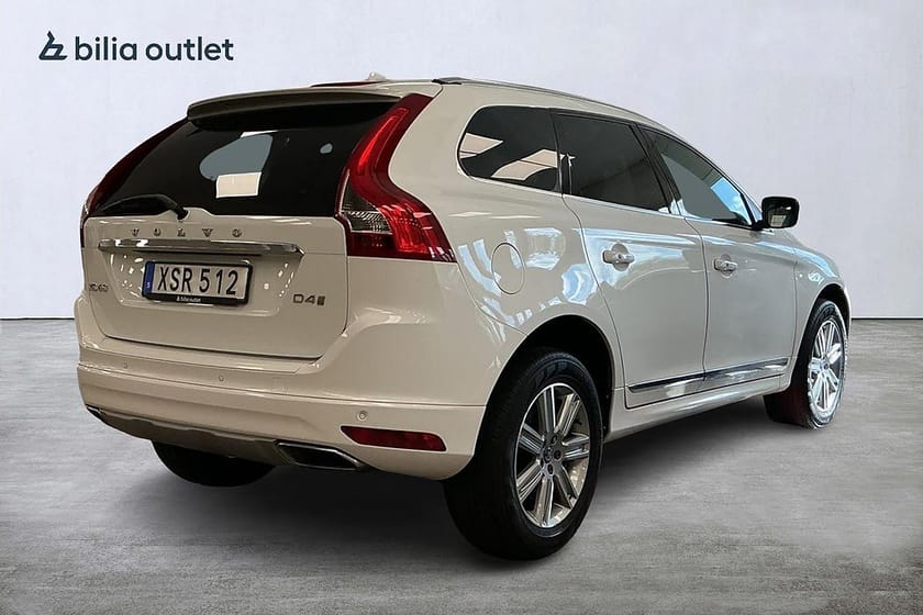 Bild 4 av Volvo XC60 D4 AWD Classic Summum Nybesiktigad Skinn BLIS Keyless