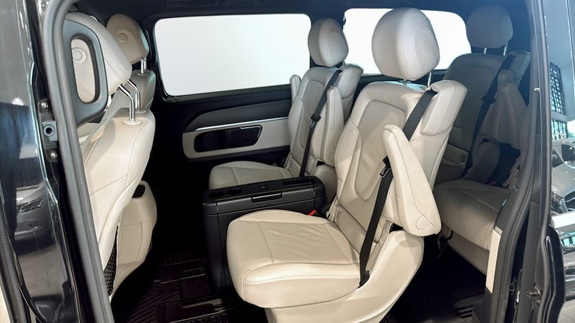 Bild 5 av Mercedes-Benz V 250d 4MATIC 3.1t 250 D AVANTGARDE EDITION LÅNG