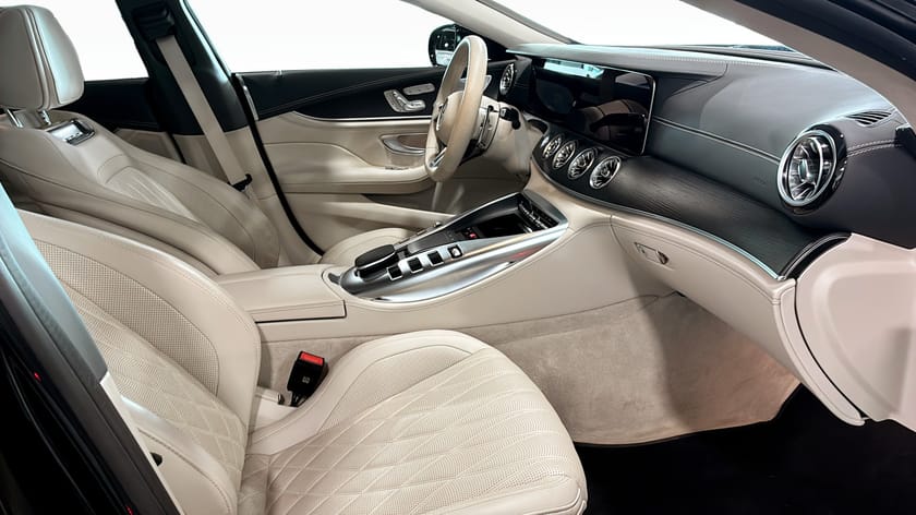 Bild 3 av Mercedes-Benz AMG GT 4 43 4MATIC+ Night Paket