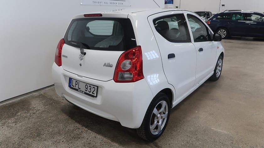 Bild 4 av Suzuki Alto *RÄNTEKAMPANJ 3.45%* 1.0 DOHC 12V VVT Nyservad