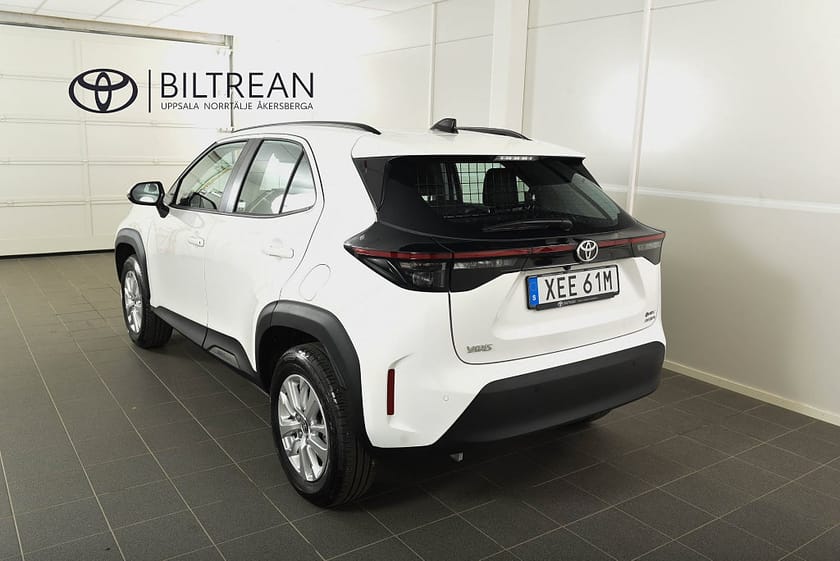 Bild 3 av Toyota Yaris Cross Hybrid 130 AWD-i KAMPANJ | | OMG LEV | SE ANNONS