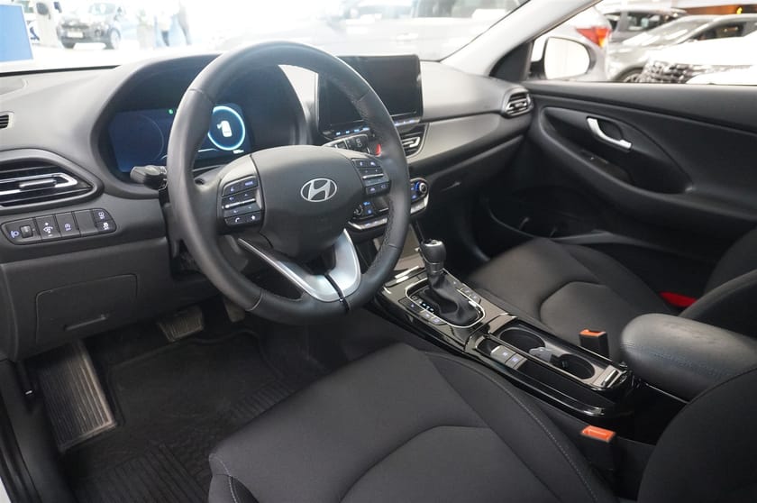 Bild 2 av Hyundai i30 Kombi 1.0 T-GDi 100hk MHEV Aut