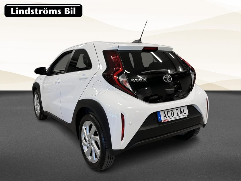 Bild 4 av Toyota Aygo X Play Comfort & Style 1.0 72hk S&V-Hjul Moms