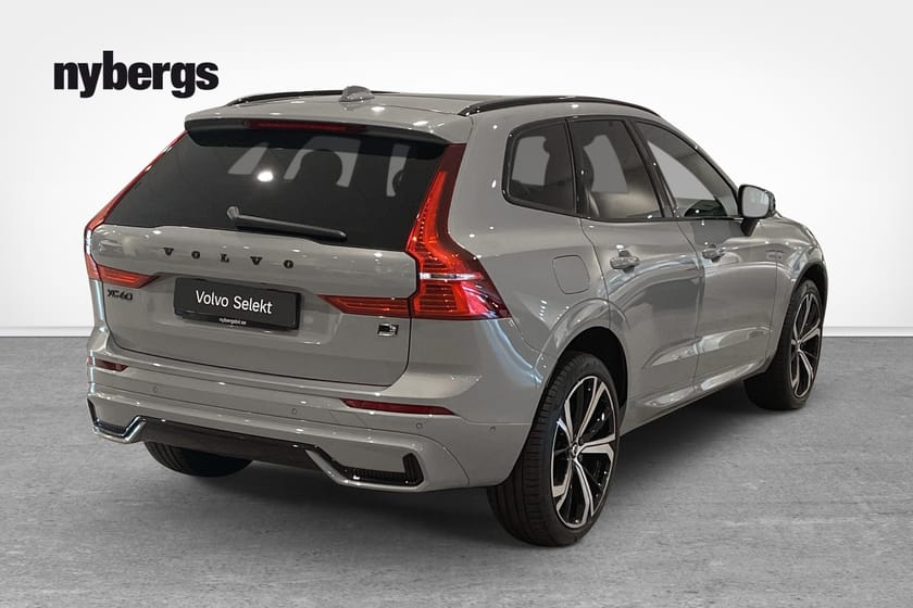 Bild 4 av Volvo XC60 T6 Plus Dark Edition, Drag, H&K, 21", 360