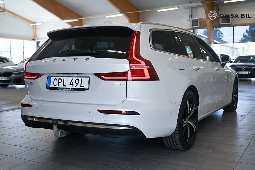 Bild 4 av Volvo V60 Recharge T6 AWD 360° Navi Drag Värmare 350hk