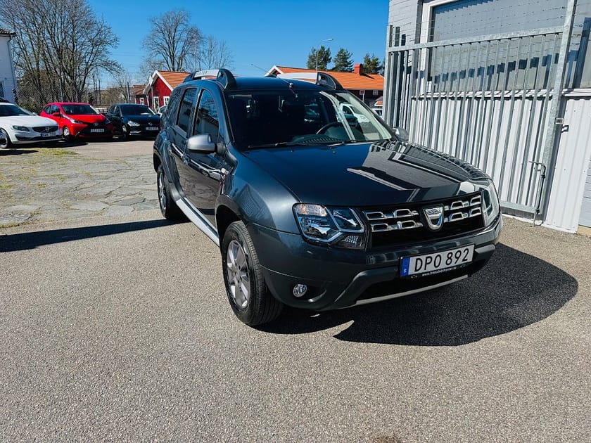 Bild 1 av Dacia Duster 1.5 DCI 109HK 4x4 / NAVI / DRAG / 1 ÄGARE