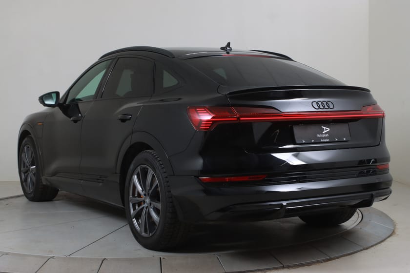 Bilde 3 av Audi e-tron Sportback 55 quattro S line Sport Edition ACC/Krok/Matrix/360Kamera/Black