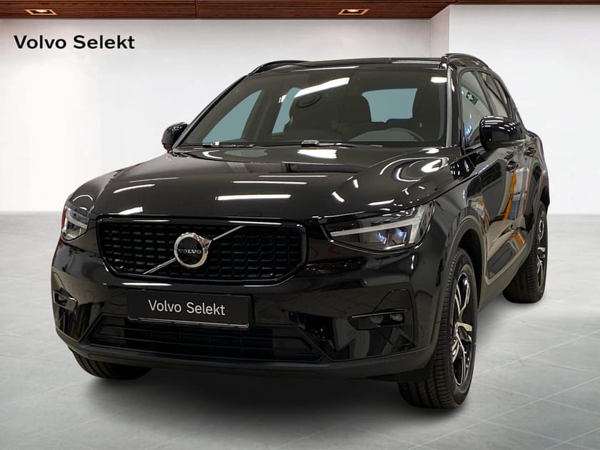 Bild 1 av Volvo XC40 B4 FWD Bensin Plus Dark