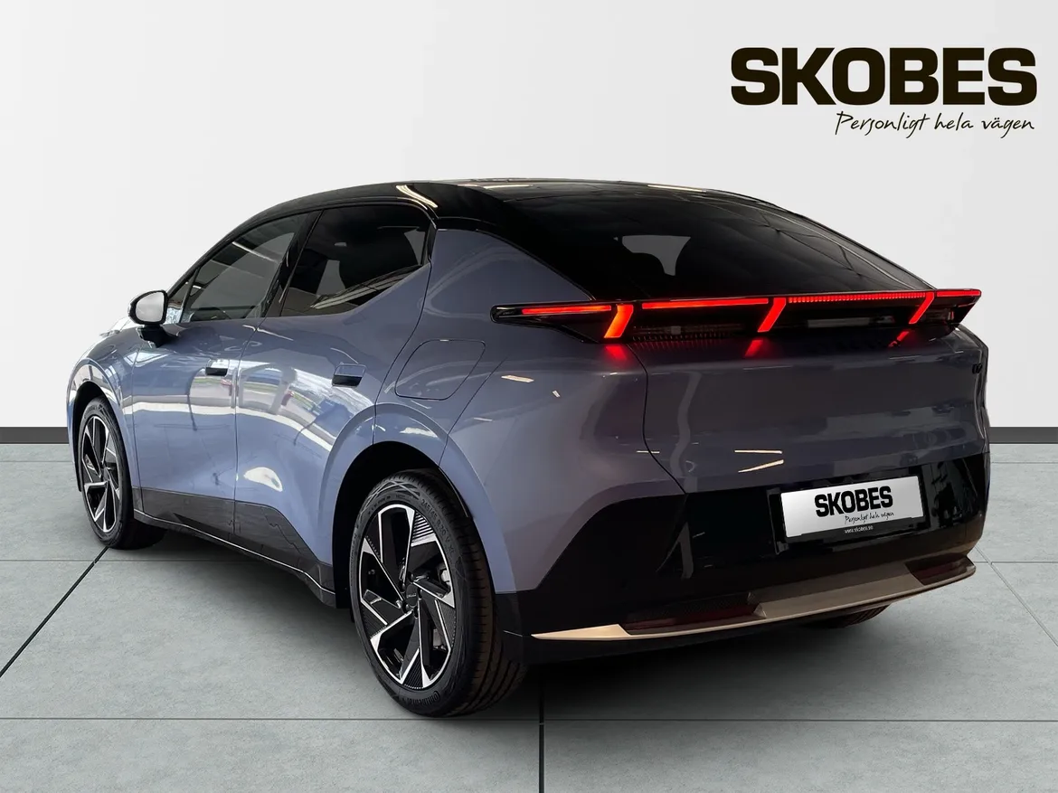 Lynk & Co 02 EV
