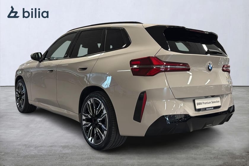 Bild 2 av BMW X3 30e xDrive M-sport Pro | Panorama | Drag | H&K | 360