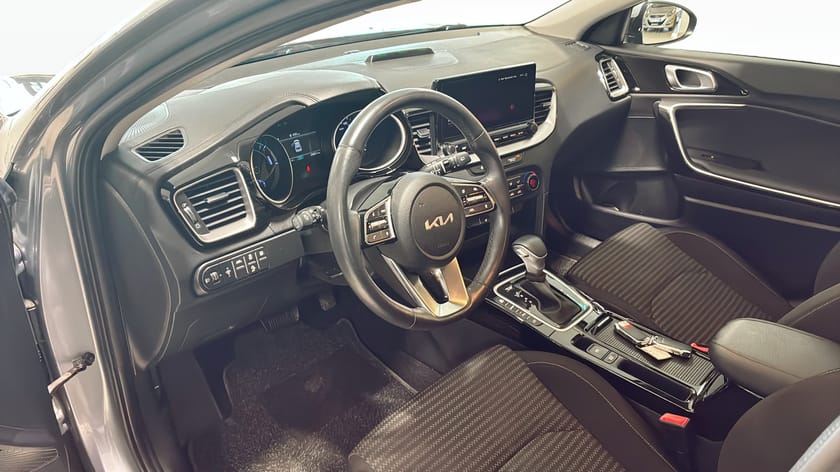 Bild 4 av Kia XCeed Plug-in Hybrid Action 141hk Backkamera