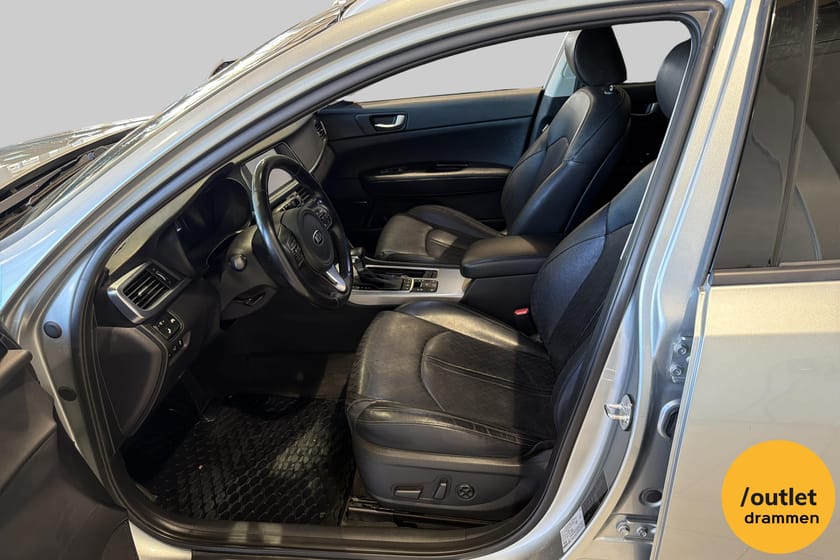 Bilde 4 av Kia Optima Sport Wagon Plug-in Hybrid / Skinn/ Harman Kardon / Glasstak /