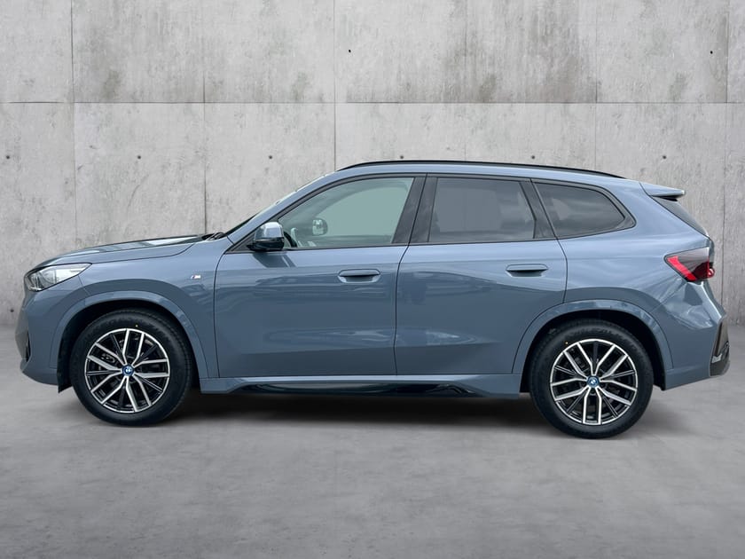 Bilde 2 av BMW iX1 xDrive30 Fully Charged|H.Feste|Head-up|H.Kardon|360