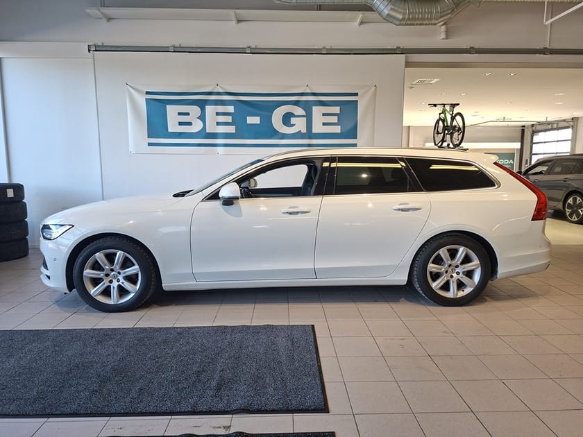 Bild 2 av Volvo V90 D5 AWD GEARTRONIC 235HK Drag Navigation Värmare