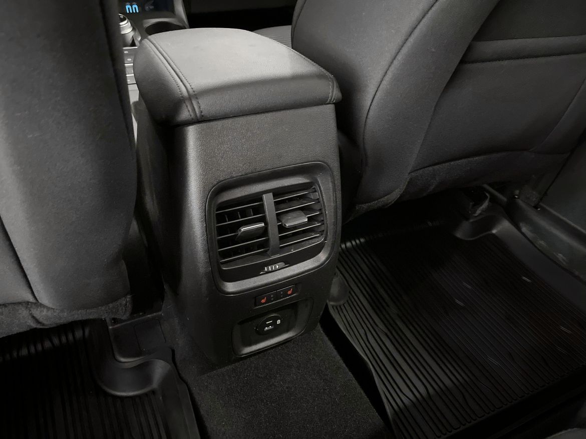 Ford Kuga 2022 - miniatyr 10