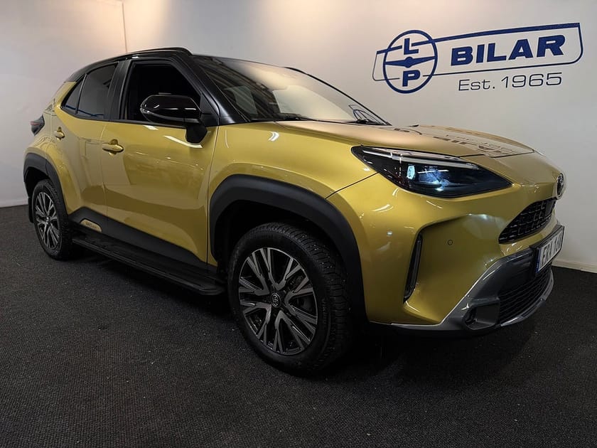 Bild 1 av Toyota Yaris Cross Hybrid AWD-i AWD Adventure JBL BiTone | Garanti/ Vhjul