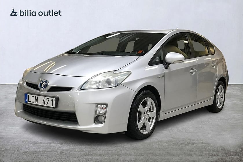 Bild 1 av Toyota Prius Hybrid CVT 1.8 136hk Nybesiktigad Låg Skatt