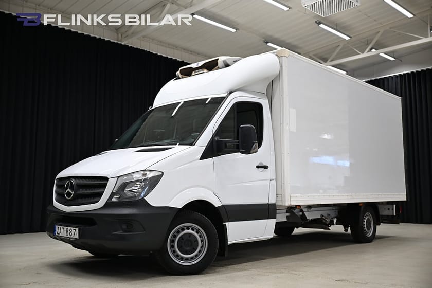 Bild 1 av Mercedes-Benz Sprinter 316 BlueTEC Chassi Cab 7G 163HK Automat|Kylbil|Volymskåp|BG-Lyft|Sidodörr