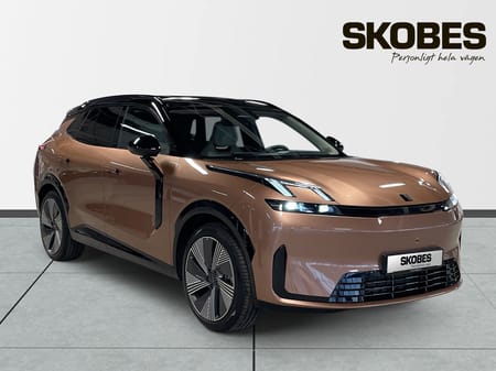 Lynk & Co 08 PHEV More