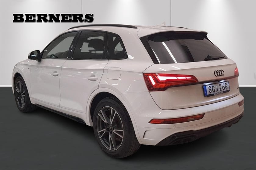 Bild 3 av Audi Q5 55 TFSI e quattro TFSIe S-line / Luftfjädring / Svart opt