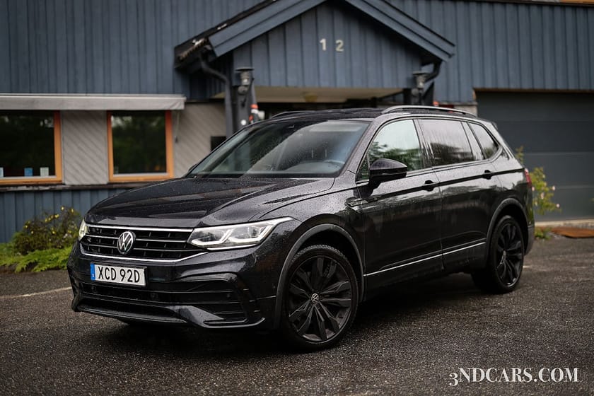 Bild 1 av Volkswagen Tiguan Allspace 7-sätes 2.0 TDI MOMS 4Motion R-Line Drag MM