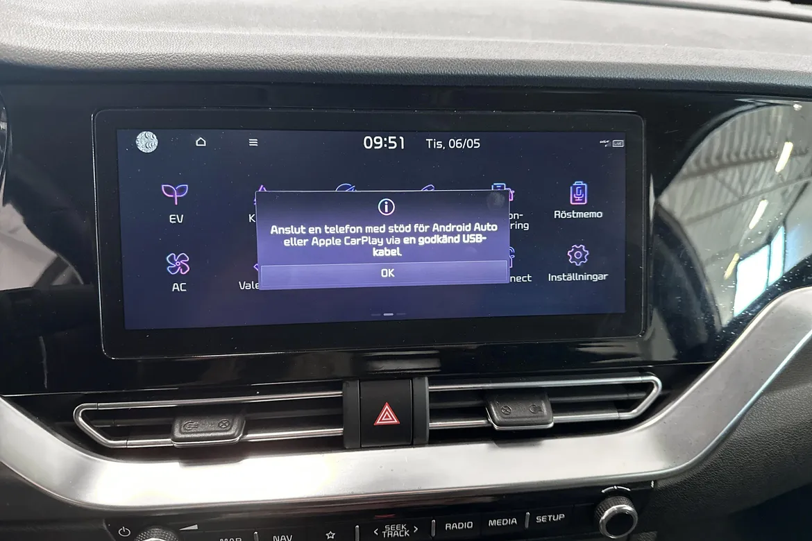 picture of a car