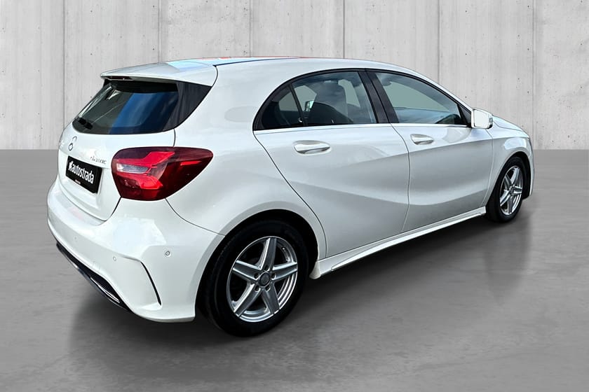Bilde 5 av Mercedes-Benz A 200 d 4MATIC 200d 2xAMG/SKINN/PANO/R.KAM/KEYLESS/LED++