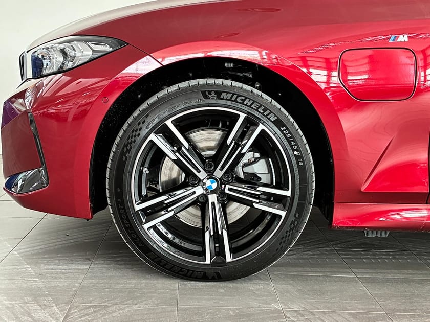 Bild 4 av BMW 330e xDrive Touring M Sport Drag Rattvärme Toande Rutor