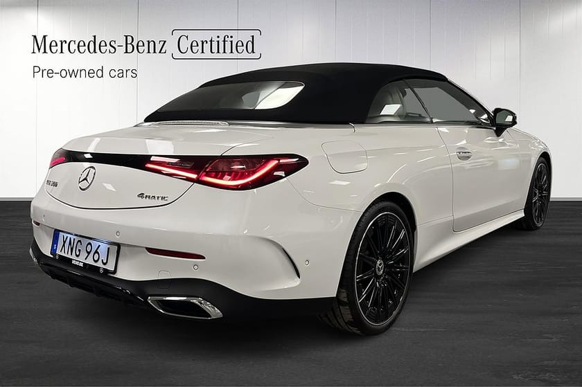 Bild 3 av Mercedes-Benz CLE 300 4MATIC Cabriolet AMG Nightpack Burmester Distronic