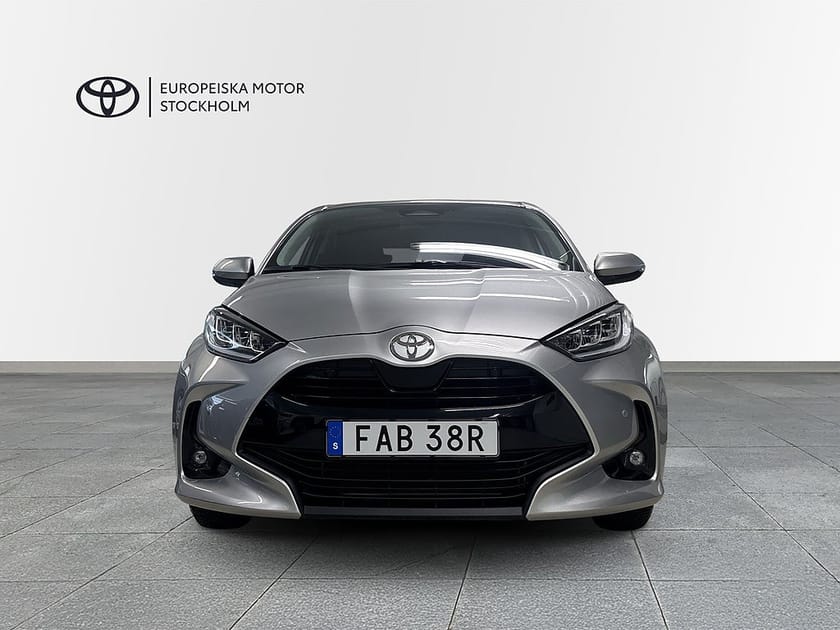 Bild 5 av Toyota Yaris Hybrid 115 1,5 HSD ACTIVE PLUS SÄKERHETSPAKET Vinterhjul