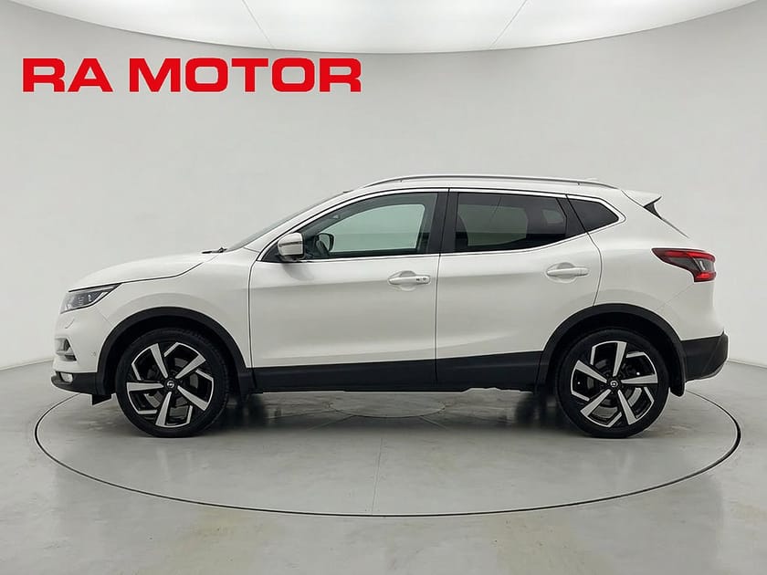 Bild 2 av Nissan Qashqai 1.3 160hk DIG-T DCT Tekna Design |Navi|Panorama|360°|