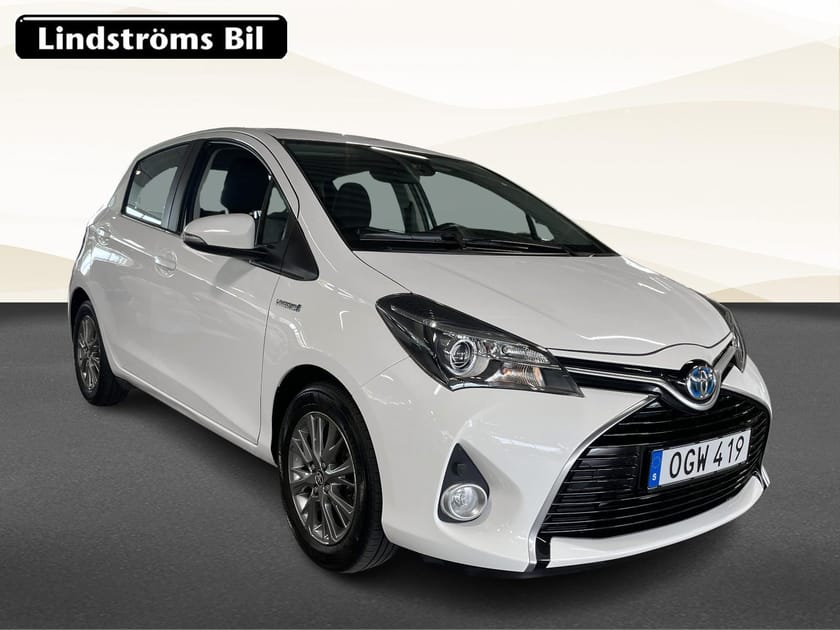 Bild 3 av Toyota Yaris Hybrid 1.5 Active Kupéfläkt Sommar/Vinterhjul