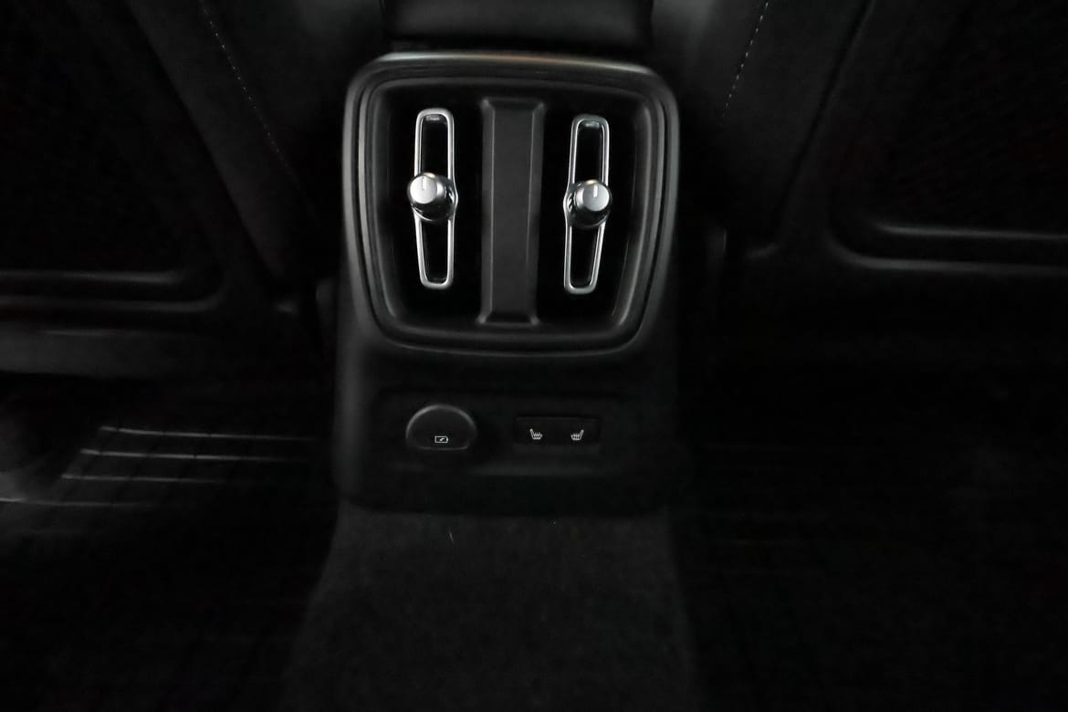 Volvo XC40 2023 - miniatyr 24