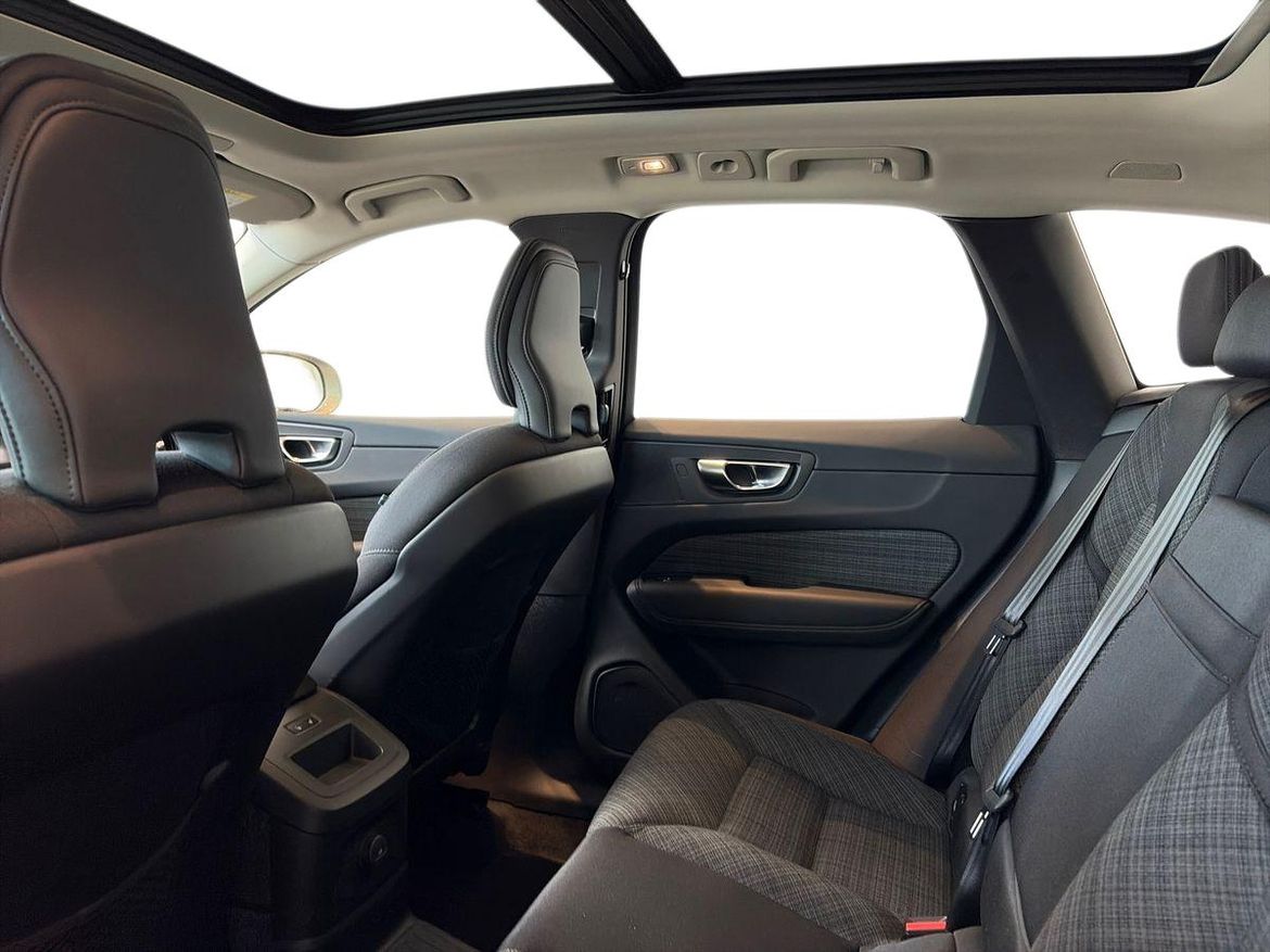 Volvo XC60 2025 - miniatyr 10